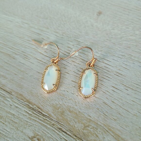 Kendra Scott Jewelry - Kendra Scott Lee Rose Gold Drop Earrings in Ivory Pearl